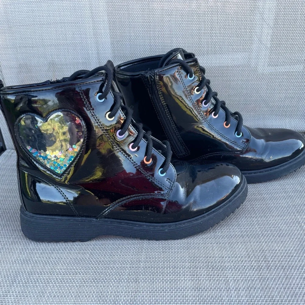 The Children's Place Girls Black Patent Combat Boots Glitter Heart Size 5